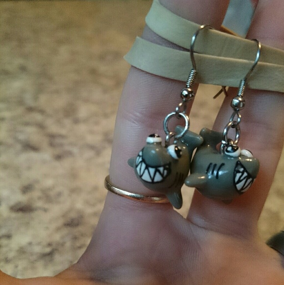 🐾Cute Animal Earrings🐾 - Picture 2 of 5